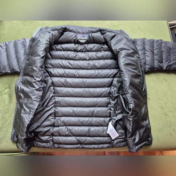 Patagonia Women's Down Sweater Puffer Jacket Black Size Small - Picture 13 of 16